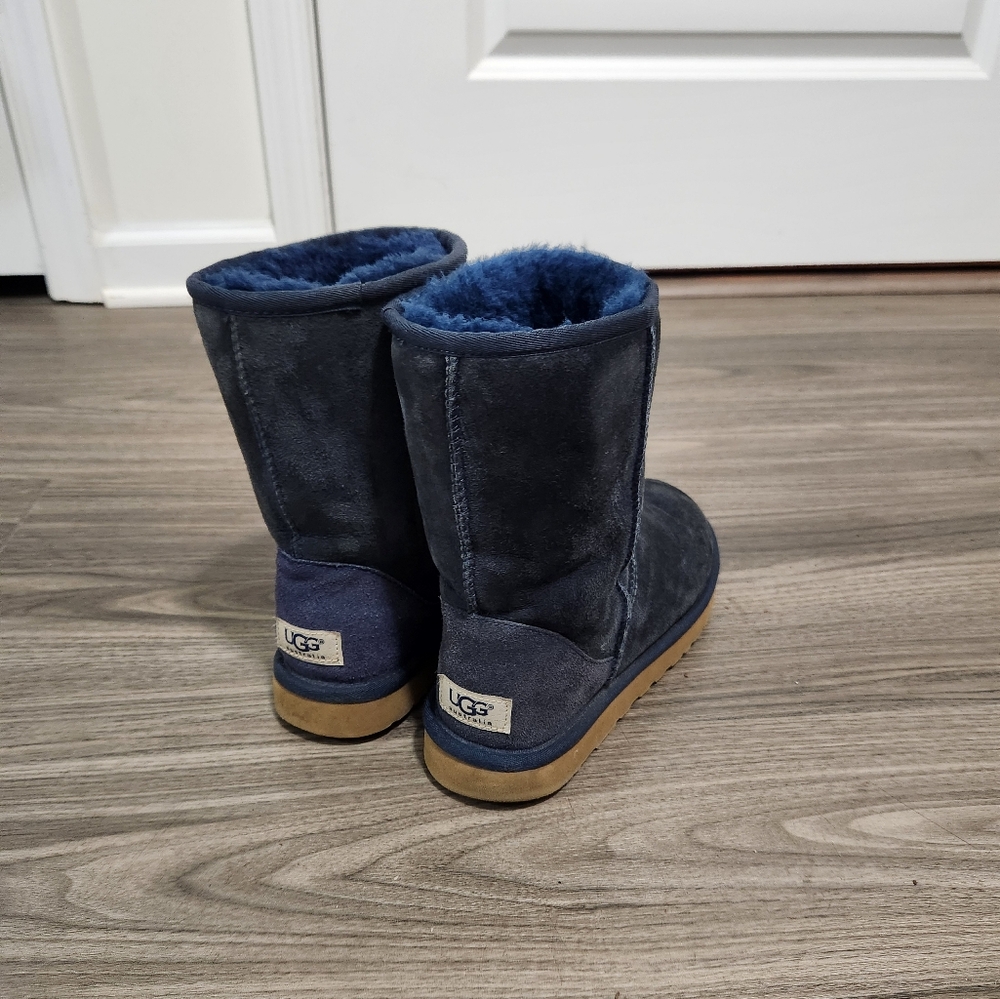 Women's Classic Uggs